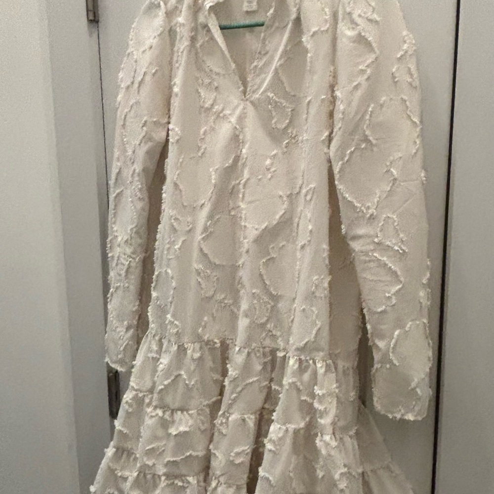 Offwhite long sleeved dress